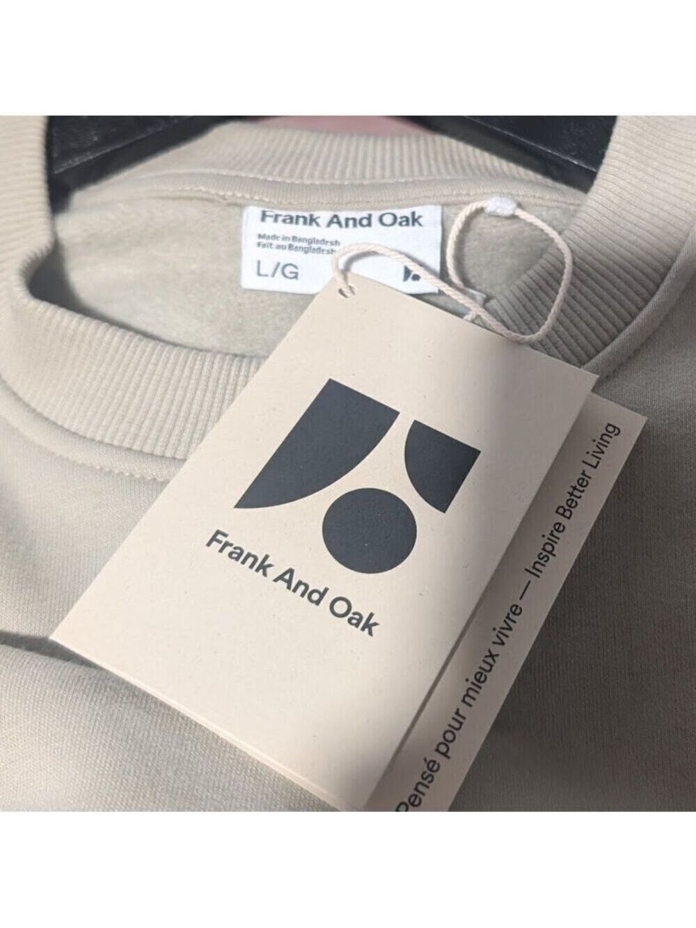 Frank and Oak | The Soft Crewneck Sweatshirt In Green - Picture 5 of 10